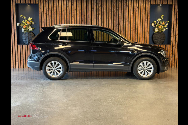 Volkswagen Tiguan Volkswagen TIGUAN 2.0 Diesel/Massage stoelen/Carplay/360Camera/HUD