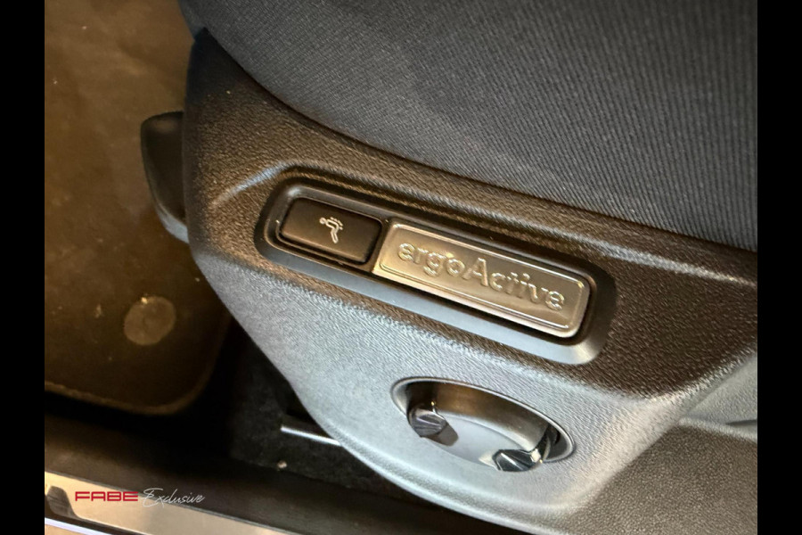 Volkswagen Tiguan Volkswagen TIGUAN 2.0 Diesel/Massage stoelen/Carplay/360Camera/HUD