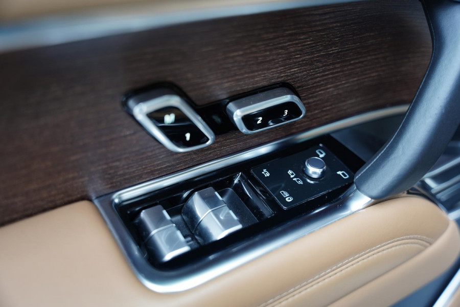 Land Rover Range Rover P 440 E SE / Nieuwe Service / Trekhaak / Stoelventilatie