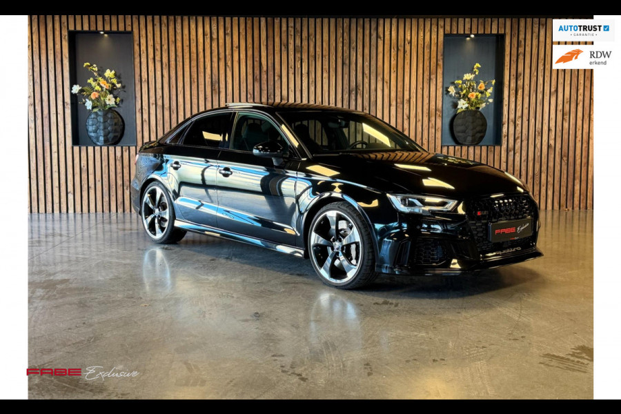 Audi A3 Limousine 2.5 TFSI RS 3 quattro/Panorama/Camera/Cobra Stoelen/Lane assist/adaptive cr.