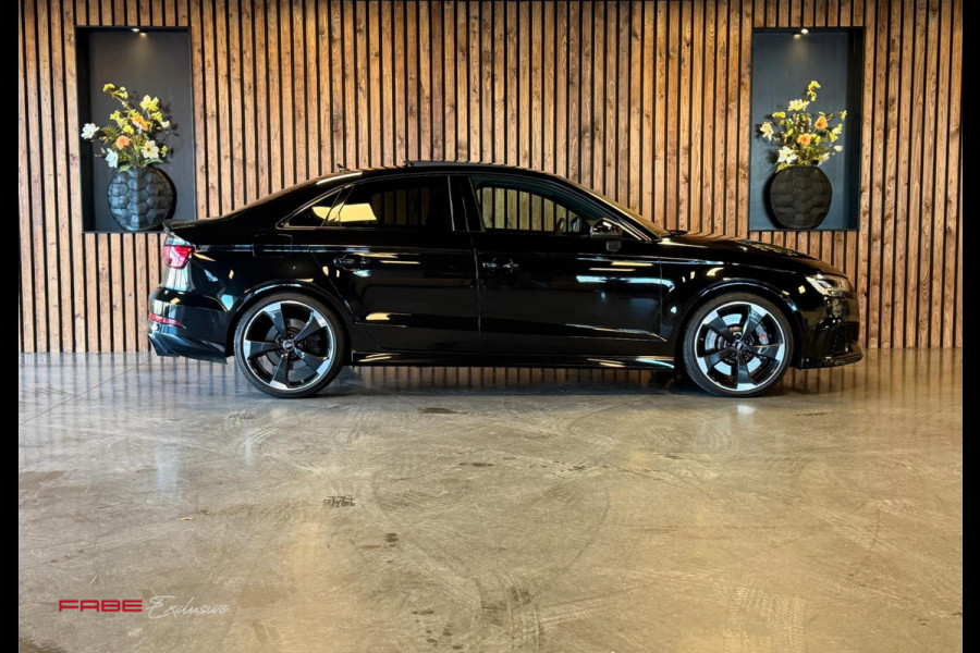 Audi A3 Limousine 2.5 TFSI RS 3 quattro/Panorama/Camera/Cobra Stoelen/Lane assist/adaptive cr.