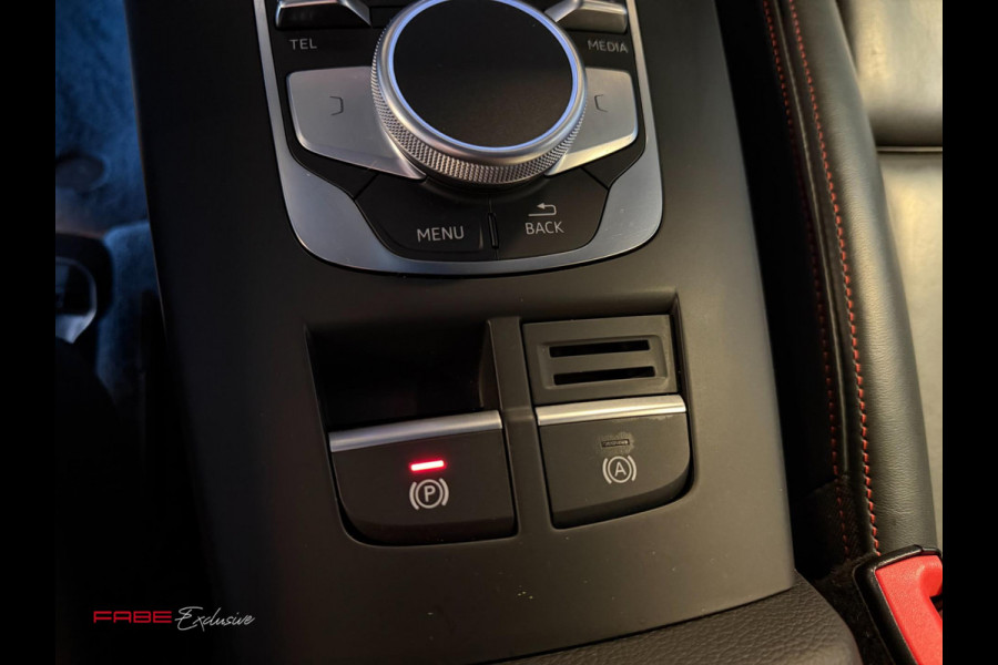 Audi A3 Limousine 2.5 TFSI RS 3 quattro/Panorama/Camera/Cobra Stoelen/Lane assist/adaptive cr.