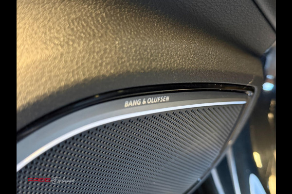 Audi A3 Limousine 2.5 TFSI RS 3 quattro/Panorama/Camera/Cobra Stoelen/Lane assist/adaptive cr.