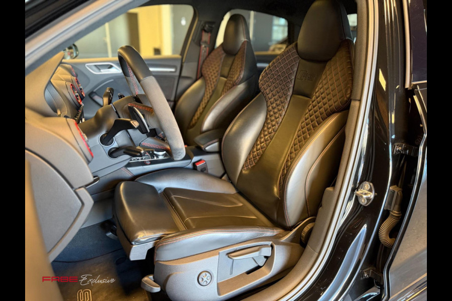 Audi A3 Limousine 2.5 TFSI RS 3 quattro/Panorama/Camera/Cobra Stoelen/Lane assist/adaptive cr.