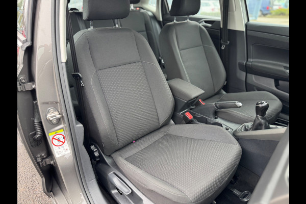 Volkswagen Polo 1.0 TSI Comfortline Apple carplay Navi