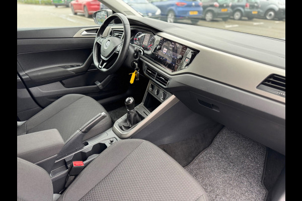 Volkswagen Polo 1.0 TSI Comfortline Apple carplay Navi
