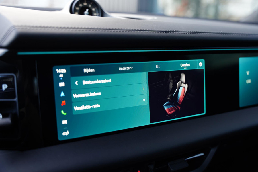 Porsche Macan Turbo 100 kWh / Passenger Display / Panoramadak / 2 D.Km