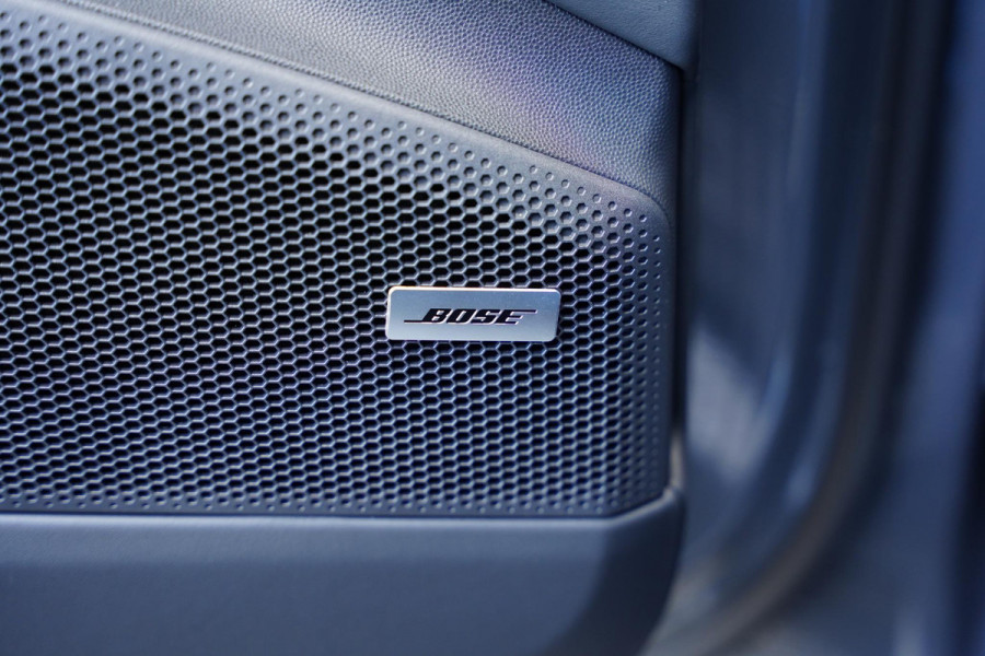 Porsche Macan Turbo 100 kWh / Passenger Display / Panoramadak / 2 D.Km