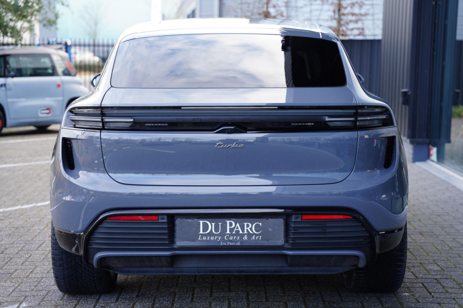 Porsche Macan Turbo 100 kWh / Passenger Display / Panoramadak / 2 D.Km