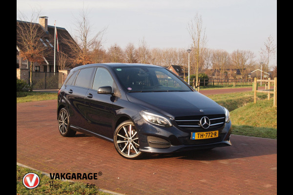 Mercedes-Benz B-Klasse 180 Ambition LED | Automaat | Sports Tourer | Night-pakket | Zwarte hemel bekleding