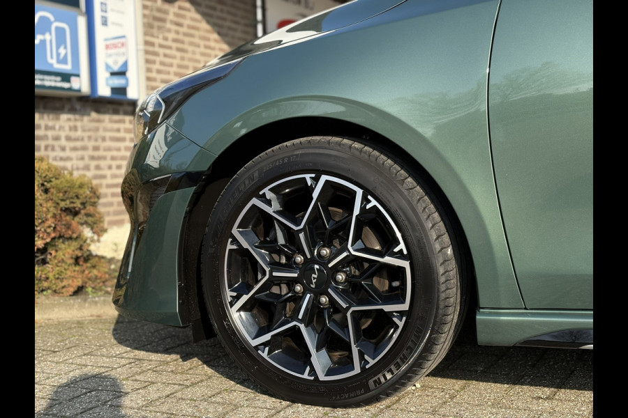 Kia Ceed 1.5 T-GDi GT-Line | Pano, Leder/Alcantara, Navi, Carplay/Android, Camera, Stoel+Stuurverw. | Dealeronderhouden | 1e Eig |