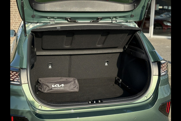 Kia Ceed 1.5 T-GDi GT-Line | Pano, Leder/Alcantara, Navi, Carplay/Android, Camera, Stoel+Stuurverw. | Dealeronderhouden | 1e Eig |