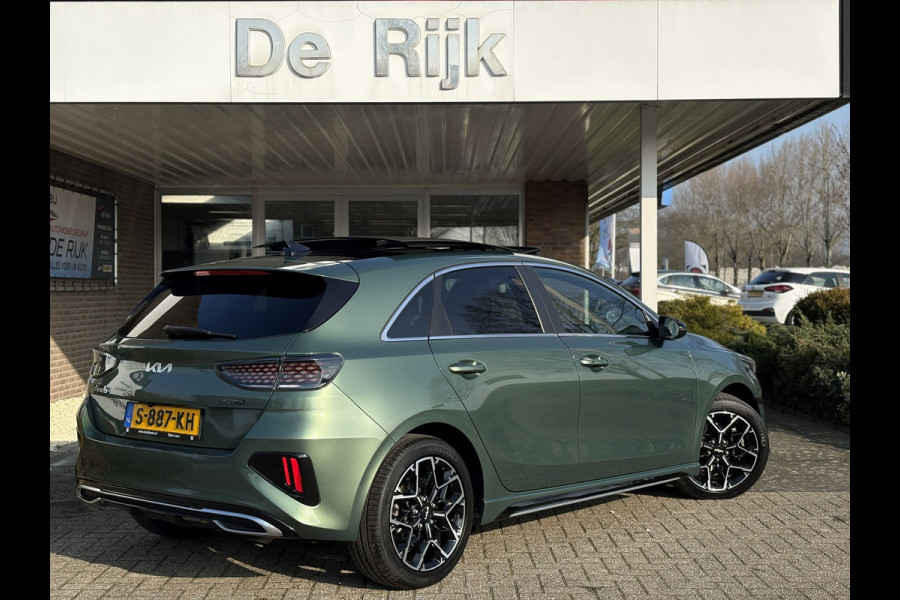 Kia Ceed 1.5 T-GDi GT-Line | Pano, Leder/Alcantara, Navi, Carplay/Android, Camera, Stoel+Stuurverw. | Dealeronderhouden | 1e Eig |