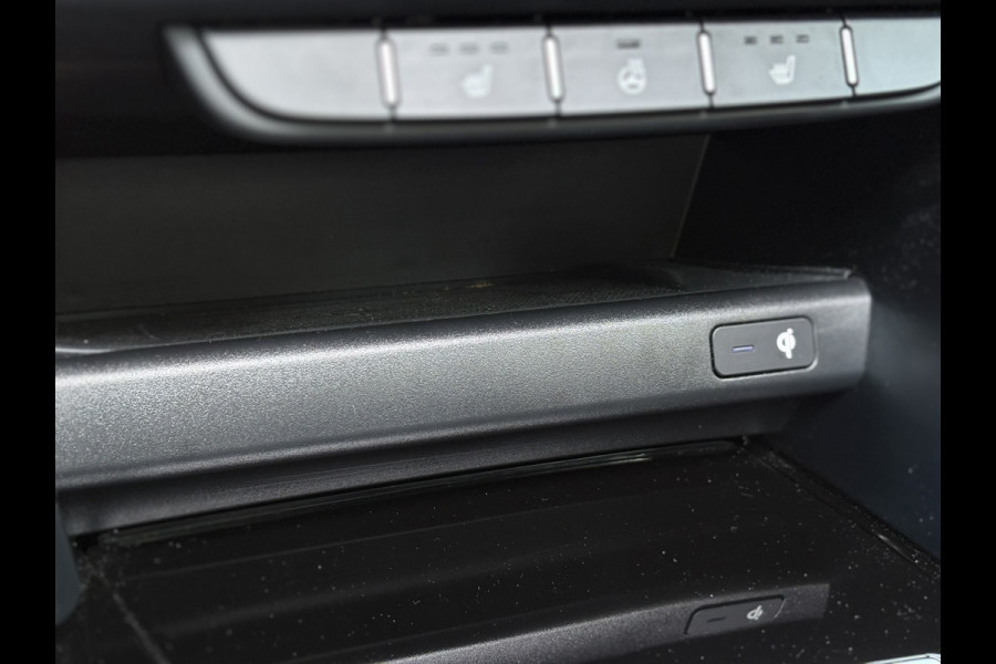 Kia Ceed 1.5 T-GDi GT-Line | Pano, Leder/Alcantara, Navi, Carplay/Android, Camera, Stoel+Stuurverw. | Dealeronderhouden | 1e Eig |