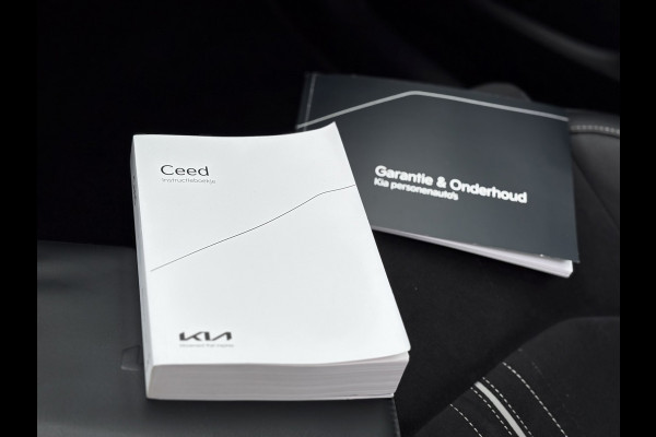 Kia Ceed 1.5 T-GDi GT-Line | Pano, Leder/Alcantara, Navi, Carplay/Android, Camera, Stoel+Stuurverw. | Dealeronderhouden | 1e Eig |