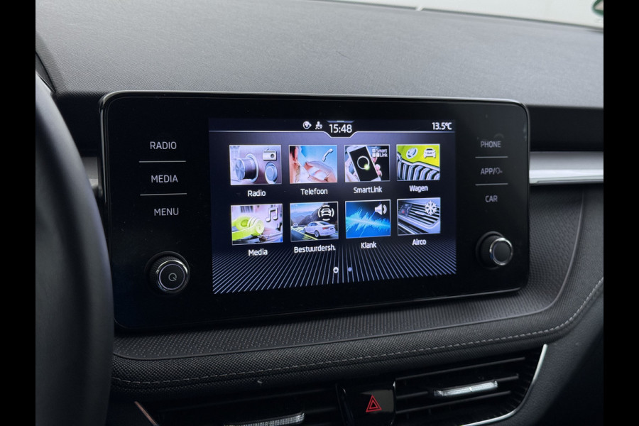 Škoda Fabia 1.0i 96PK Navi Camera Pdc Apple Carplay Android Keyless Stoelverwarming Cruise Control ECC Lmv Isofix Privacyglas Led Smartlink Bluetooth Licht-/regensensor Mooie en complete Skoda Fabia 380 Liter kofferruimte