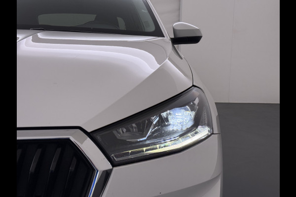 Škoda Fabia 1.0i 96PK Navi Camera Pdc Apple Carplay Android Keyless Stoelverwarming Cruise Control ECC Lmv Isofix Privacyglas Led Smartlink Bluetooth Licht-/regensensor Mooie en complete Skoda Fabia 380 Liter kofferruimte