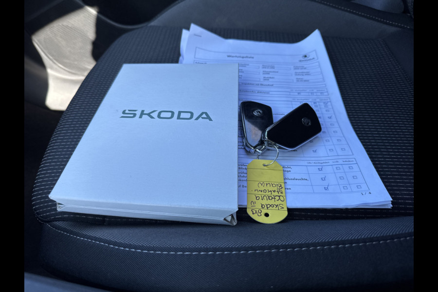 Škoda Octavia Combi TSI iV 204PK PHEV BUSINESS EDITION VIRTUAL/CRUISE/CARPLAY