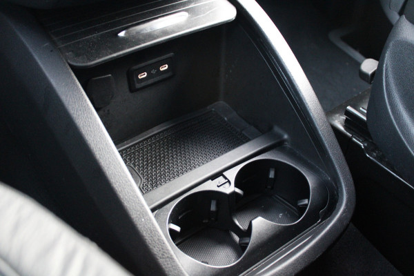 Mercedes-Benz V-Klasse 300d - Avantgarde - DC - 4-matic - 360 Cam - Multibeam - Elektrische schuifdeuren - Digitale spiegel - Volle auto - Rijklaar