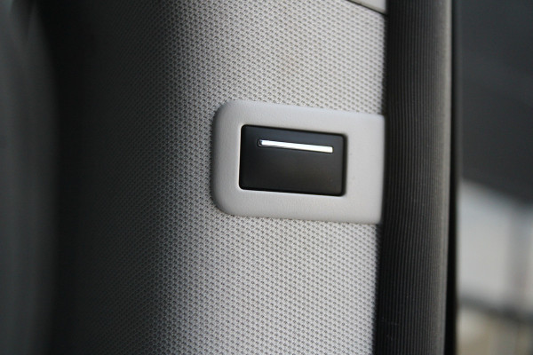 Mercedes-Benz V-Klasse 300d - Avantgarde - DC - 4-matic - 360 Cam - Multibeam - Elektrische schuifdeuren - Digitale spiegel - Volle auto - Rijklaar