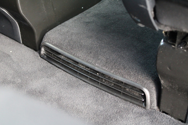 Mercedes-Benz V-Klasse 300d - Avantgarde - DC - 4-matic - 360 Cam - Multibeam - Elektrische schuifdeuren - Digitale spiegel - Volle auto - Rijklaar