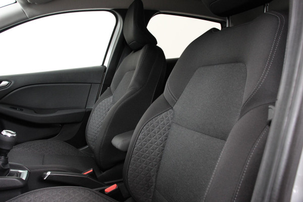 Renault Clio 1.0 TCe 100pk Experience | Navigatie | Climate control | Led | Parkeer sensoren | DAB | Cruise Control