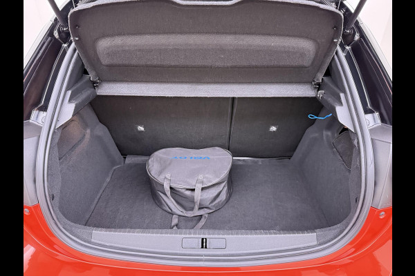 Opel CORSA-E GS Line 50 kWh SOH 92%| 3-FASE  | ORIGINEEL NL AUTO |  COMPLETE AUTO!| STOEL + STUUR VERWARMING| CAMERA| | RIJKLAARPRIJS INCL. 12 MND BOVAG GARANTIE