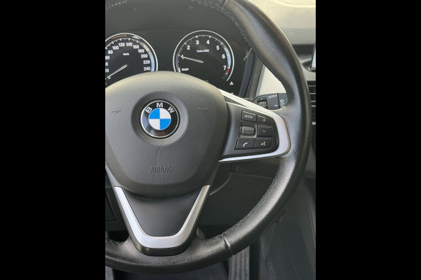 BMW 2 Serie Active Tourer 225xe iPerformance eDrive Edition - AUTOMAAT I Navigatie I Airco I PDC I Sport velgen I Dealer onderh.
