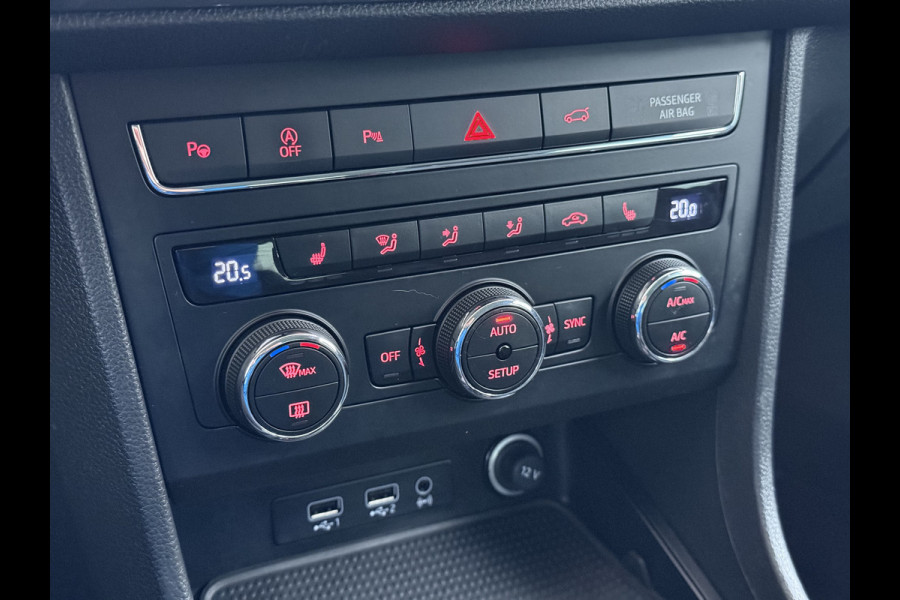 Seat Ateca s1.5T 150PK AUT-7 Navi Ecc Trekhaak LED Apple Carplay/Android Auto Cruise Control Pdc Stoelverwarming tyle Business Intense Elek.Achterklep Lmv 17" Led Regen-/Lichtsensor Full Link DAB+ Bluetooth DSG 1.600KG Trekgewicht