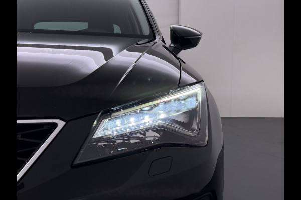 Seat Ateca s1.5T 150PK AUT-7 Navi Ecc Trekhaak LED Apple Carplay/Android Auto Cruise Control Pdc Stoelverwarming tyle Business Intense Elek.Achterklep Lmv 17" Led Regen-/Lichtsensor Full Link DAB+ Bluetooth DSG 1.600KG Trekgewicht