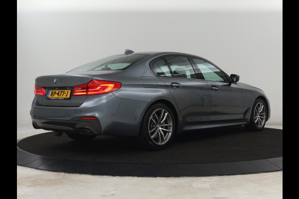 BMW 5 Serie 520i M Sport | Alcantara | Sfeerverlichting | Trekhaak | Navigatie Professional | Full LED | Sportstoelen | Parkeerhulp | Cruise control | Keyless start | Climate control | Bluetooth