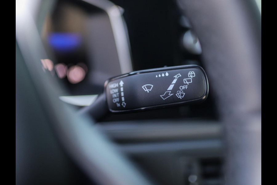 Volkswagen Taigo 1.0 TSI R-Line | Keyless | Camera | Stoelverw. | ACC