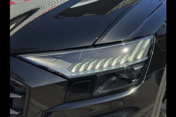 Audi Q8 3.0 -V6 24V 55 TFSi Quattro - Panorama dak I Airco I Leer I 23 inch velgen I PDC I Led i 24.000 KM