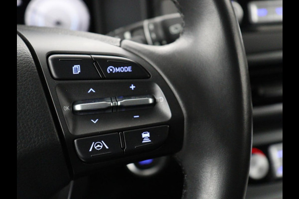 Hyundai Kona EV Fashion 64 kWh | SOH 100% | 3 Fase | Head-Up | Warmtepomp | Adaptive cruise | Camera | Carplay | Keyless | Full LED | Navigatie | Climate control