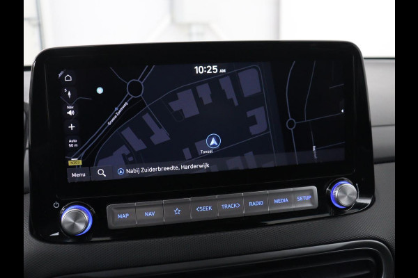 Hyundai Kona EV Fashion 64 kWh | SOH 100% | 3 Fase | Head-Up | Warmtepomp | Adaptive cruise | Camera | Carplay | Keyless | Full LED | Navigatie | Climate control