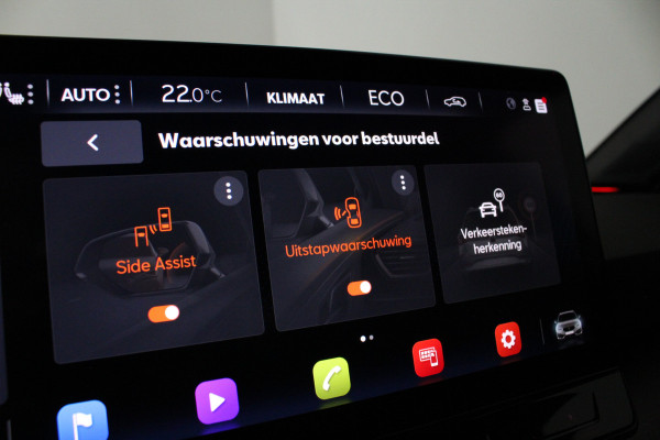 CUPRA Leon Sportstourer 1.4 e-Hybrid Business > Midnight Black/Dynamic Chassis Control/Stuurwielverwarming...