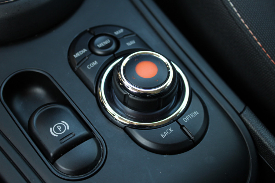 MINI Countryman 1.5 Cooper Business Edition NAVI ECC LED AUTOM 142000KM!!!