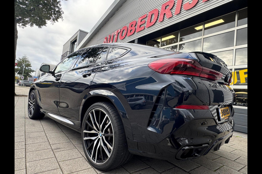 BMW X6 XDrive30d M- Sport - Panorama dak I Navigatie I Leer I Sport pakket I Head Up I Dealer onderhouden