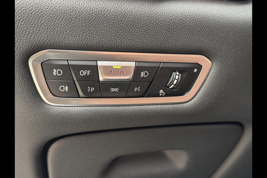 BMW X6 XDrive30d M- Sport - Panorama dak I Navigatie I Leer I Sport pakket I Head Up I Dealer onderhouden