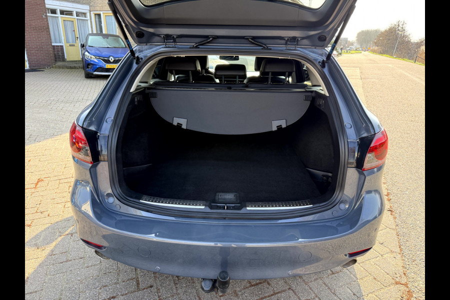 Mazda 6 Sportbreak 2.0 SkyActiv-G 165pk Business Leer, Trekhaak, Camera