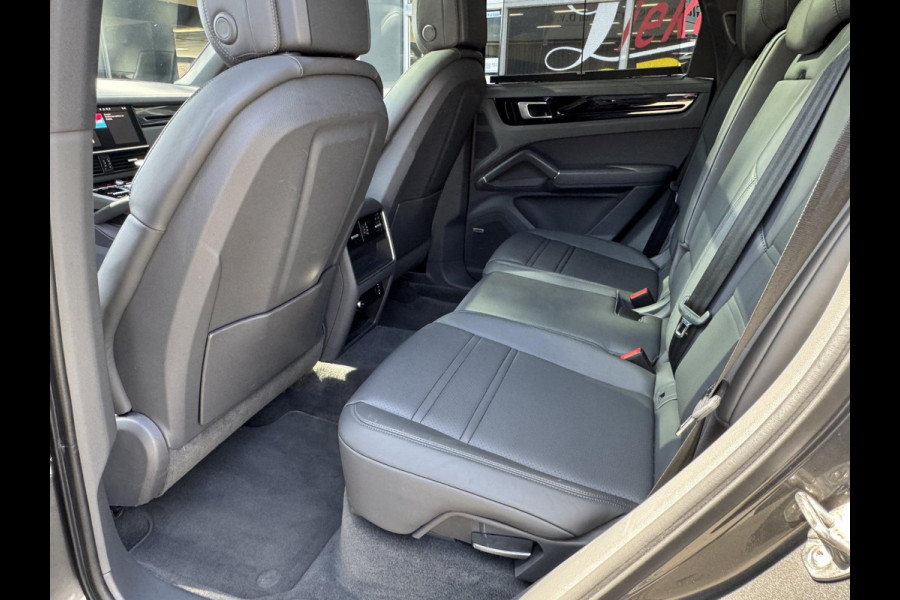 Porsche Cayenne 3.0 E-Hybrid SPORT - Panorama dak I Sport pakket I Leer I Airco I 21"Sport velgen I Black Trim I Nacht camera