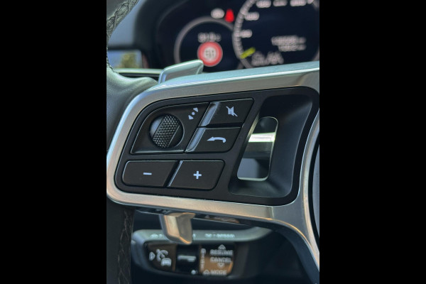 Porsche Cayenne 3.0 E-Hybrid SPORT - Panorama dak I Sport pakket I Leer I Airco I 21"Sport velgen I Black Trim I Nacht camera