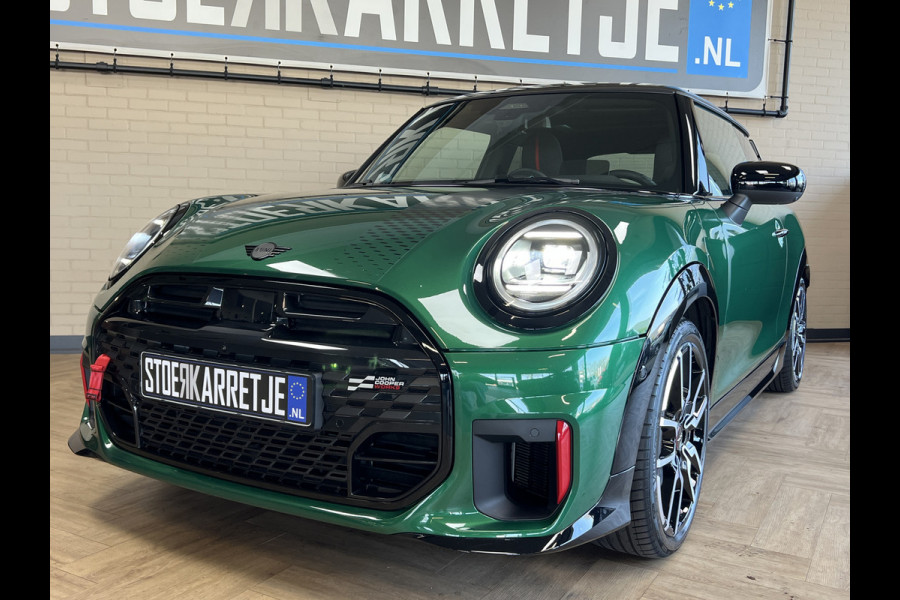 MINI Mini 2.0 JCW 232PK John Cooper Works XL Navi | H&K | HUD | Pano | Led | 360 | Keyless | Carplay | Fabrieksgarantie tot April 2028!