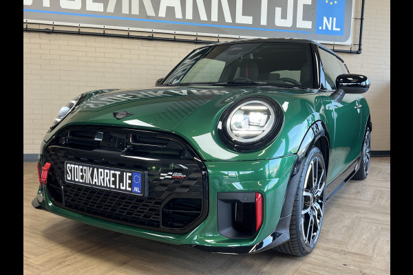 MINI Mini 2.0 JCW 232PK John Cooper Works XL Navi | H&K | HUD | Pano | Led | 360 | Keyless | Carplay | Fabrieksgarantie tot April 2028!
