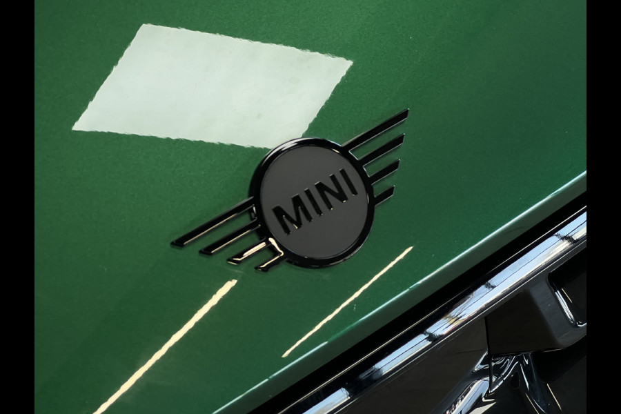 MINI Mini 2.0 JCW 232PK John Cooper Works XL Navi | H&K | HUD | Pano | Led | 360 | Keyless | Carplay | Fabrieksgarantie tot April 2028!