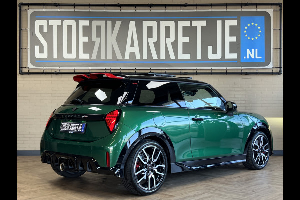 MINI Mini 2.0 JCW 232PK John Cooper Works XL Navi | H&K | HUD | Pano | Led | 360 | Keyless | Carplay | Fabrieksgarantie tot April 2028!