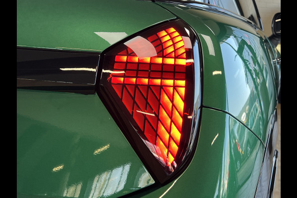 MINI Mini 2.0 JCW 232PK John Cooper Works XL Navi | H&K | HUD | Pano | Led | 360 | Keyless | Carplay | Fabrieksgarantie tot April 2028!