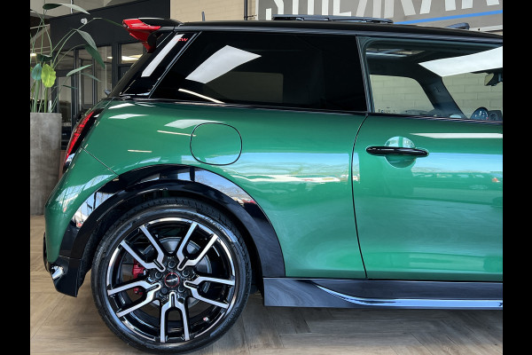 MINI Mini 2.0 JCW 232PK John Cooper Works XL Navi | H&K | HUD | Pano | Led | 360 | Keyless | Carplay | Fabrieksgarantie tot April 2028!