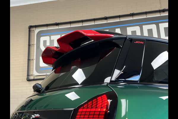 MINI Mini 2.0 JCW 232PK John Cooper Works XL Navi | H&K | HUD | Pano | Led | 360 | Keyless | Carplay | Fabrieksgarantie tot April 2028!