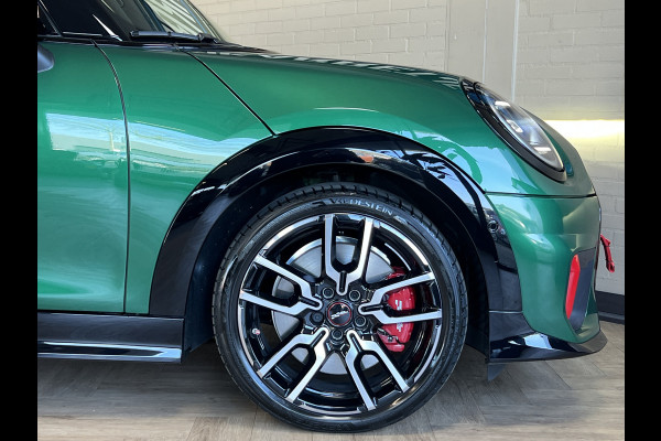 MINI Mini 2.0 JCW 232PK John Cooper Works XL Navi | H&K | HUD | Pano | Led | 360 | Keyless | Carplay | Fabrieksgarantie tot April 2028!